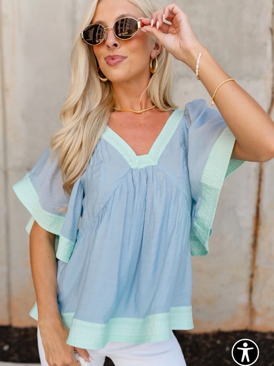Gigio Tops - Light Blue V-Neck Flutter Sleeve Top by GIGIO BNWT